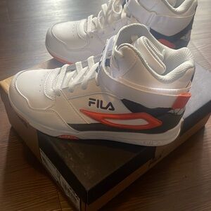 Brand new Multiverse Fila sneakers
